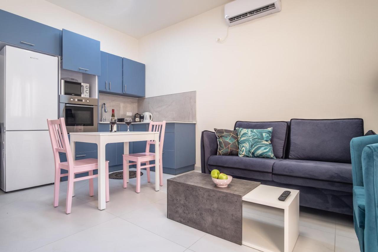 Port City Haifa - Luxury Apartments 50 Mtrs From The Beach Exterior foto